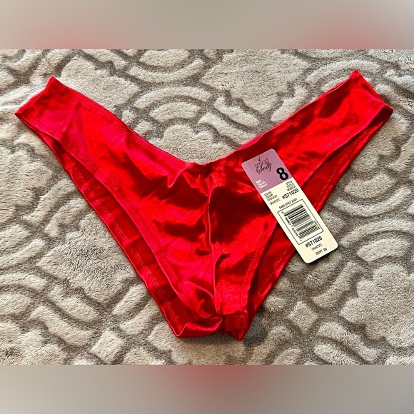 Smart & Sexy Red Panties Size 8 NWT Satin Shine Classic Brief Style - Picture 1 of 5